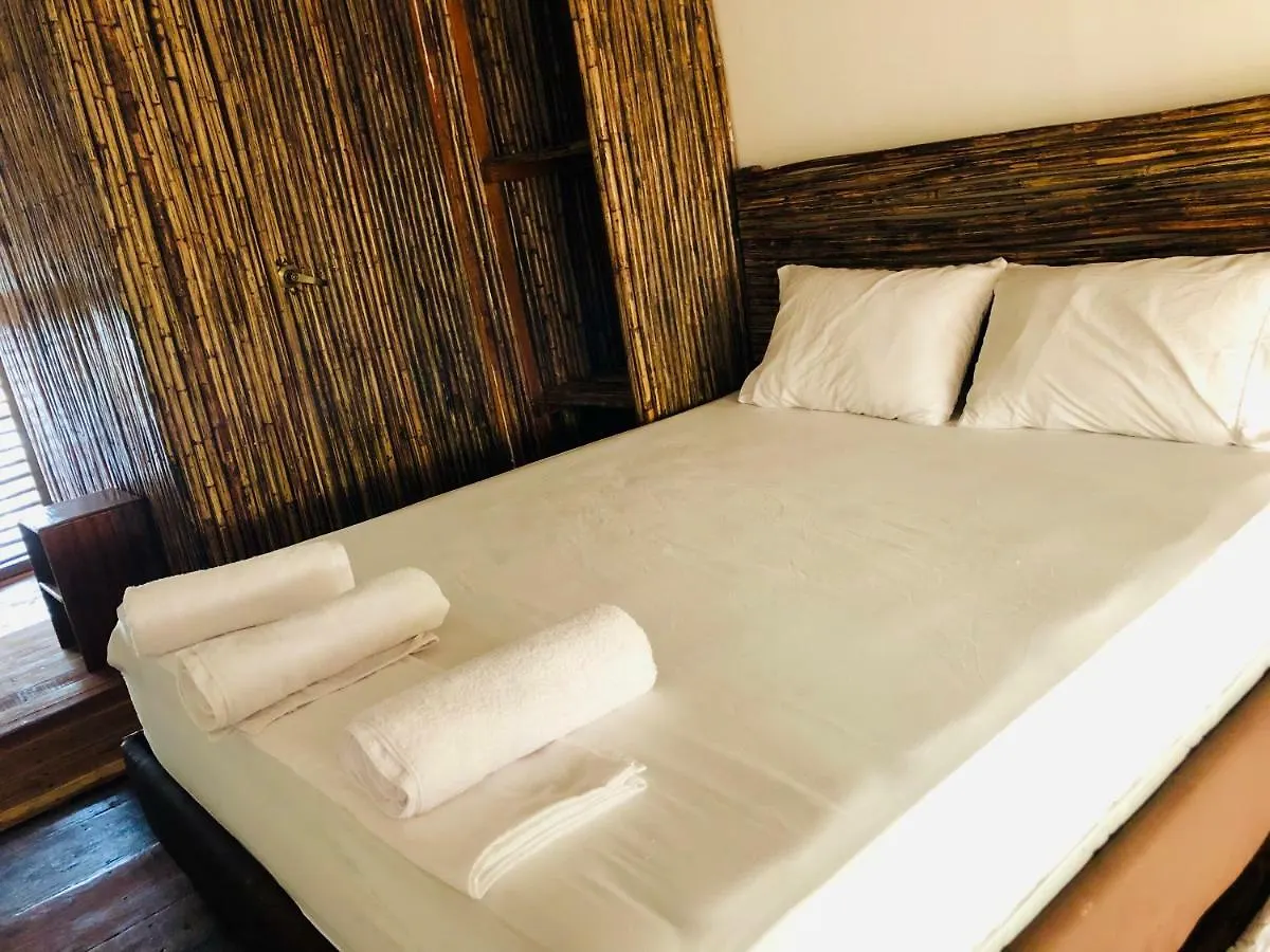 Nena Beach Club & Hotel Pendales كولومبيا
