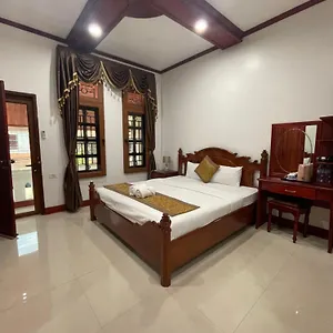 https://phailin.hotelsluangprabang.com