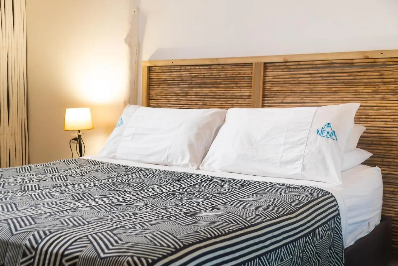 Nena Beach Club & Hotel Pendales