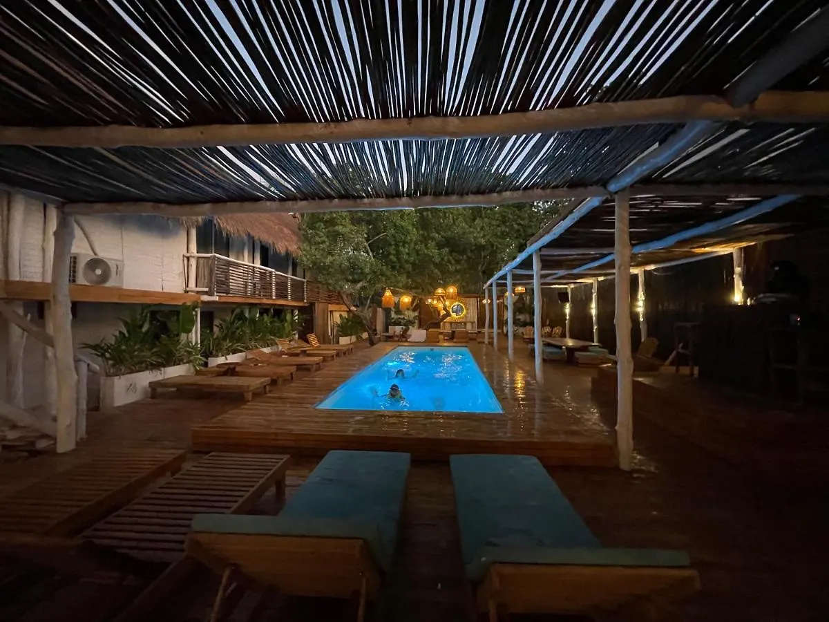 Nena Beach Club & Hotel Pendales 3*,