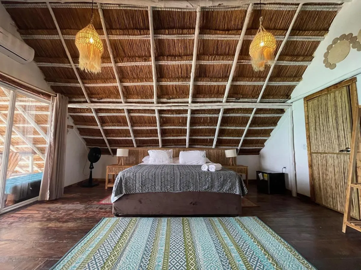 Nena Beach Club & Hotel Pendales Colombia
