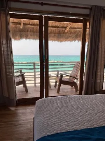 Nena Beach Club & Hotel Pendales